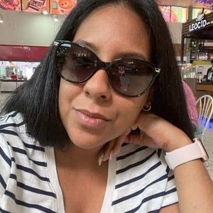 Meet your Posher, Beatriz